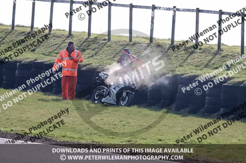 anglesey no limits trackday;anglesey photographs;anglesey trackday photographs;enduro digital images;event digital images;eventdigitalimages;no limits trackdays;peter wileman photography;racing digital images;trac mon;trackday digital images;trackday photos;ty croes